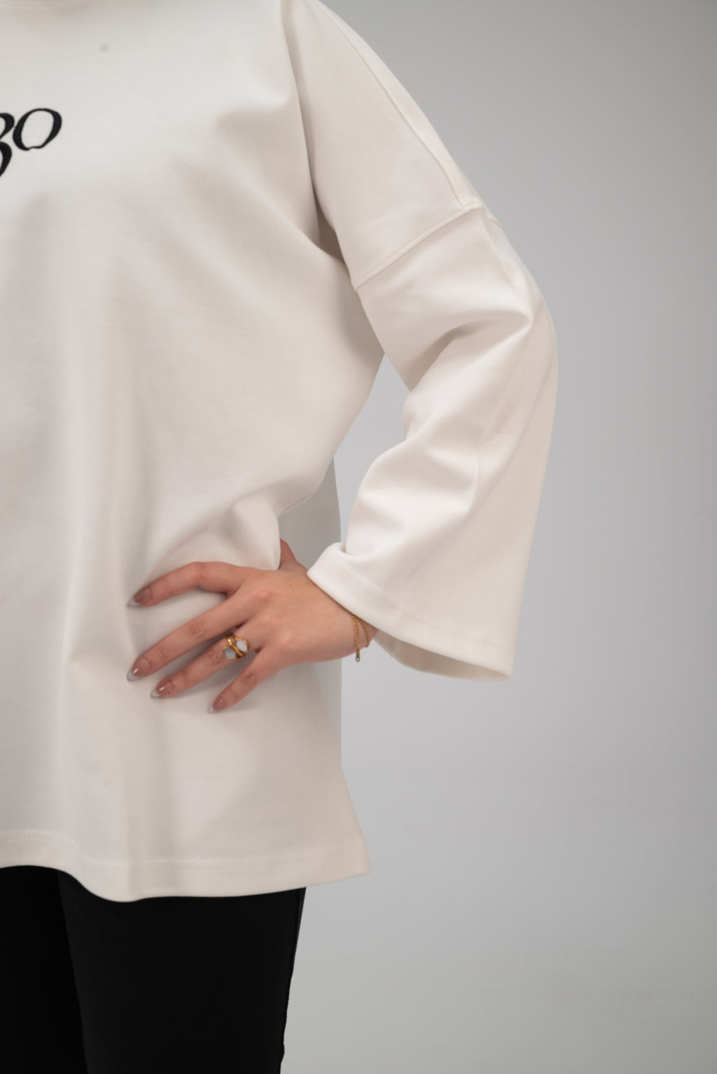 Oversized Long-Sleeve T-Shirt